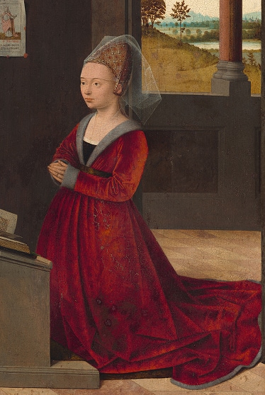 Tableau représentant une femme en robe de velours rouge, agenouillée devant la Bible, les mains jointes en prière.